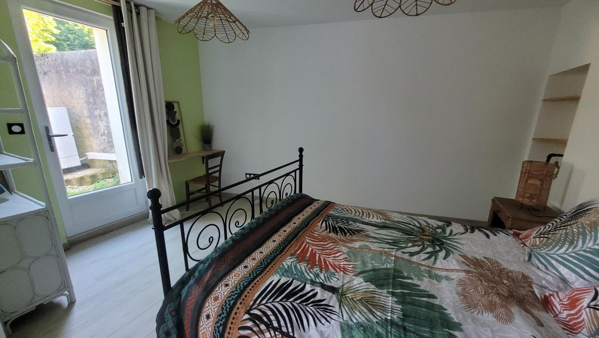 Le Truc En Plus, Accessibles Pmr, Appartement 45 M2 Mitoyen Dans Une Maison Avec Un Autre Appartement Guérard Exterior photo