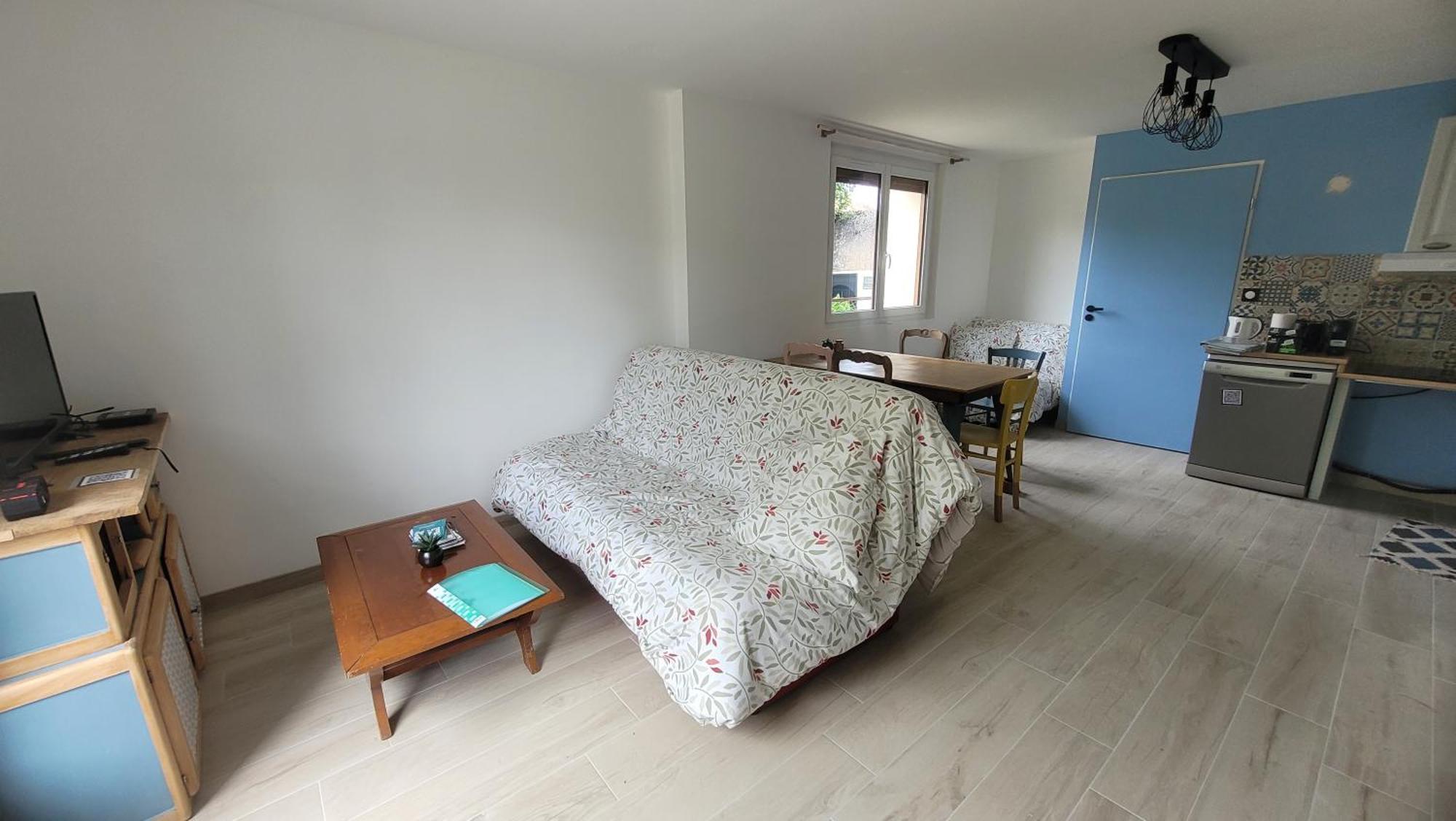 Le Truc En Plus, Accessibles Pmr, Appartement 45 M2 Mitoyen Dans Une Maison Avec Un Autre Appartement Guérard Exterior photo